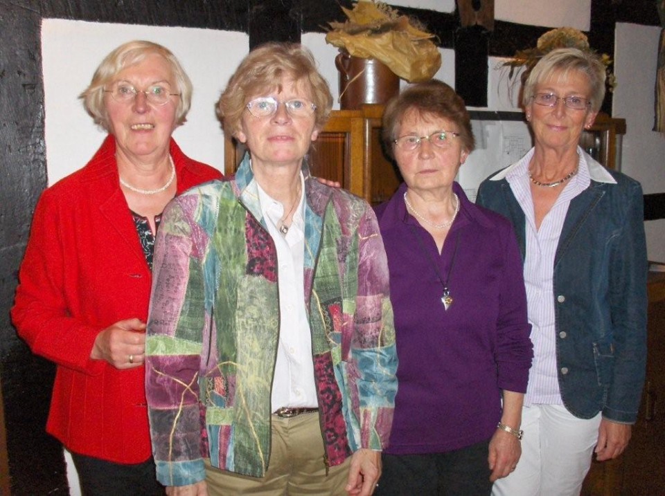 Gestalteten die Versammlung der CDU Frauenunion Hille: von links: Hanna Hartmann, Helga Uphoff, Anneliese Roesch und Liane Spilker