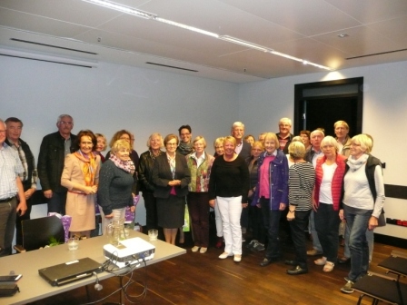 Die Gruppe mit Frau Danuta Walesa(Bildmitte)