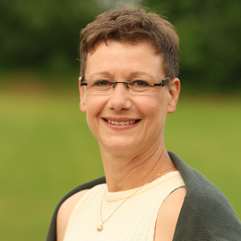 Dr. Eva-Ursula Peitzmeier